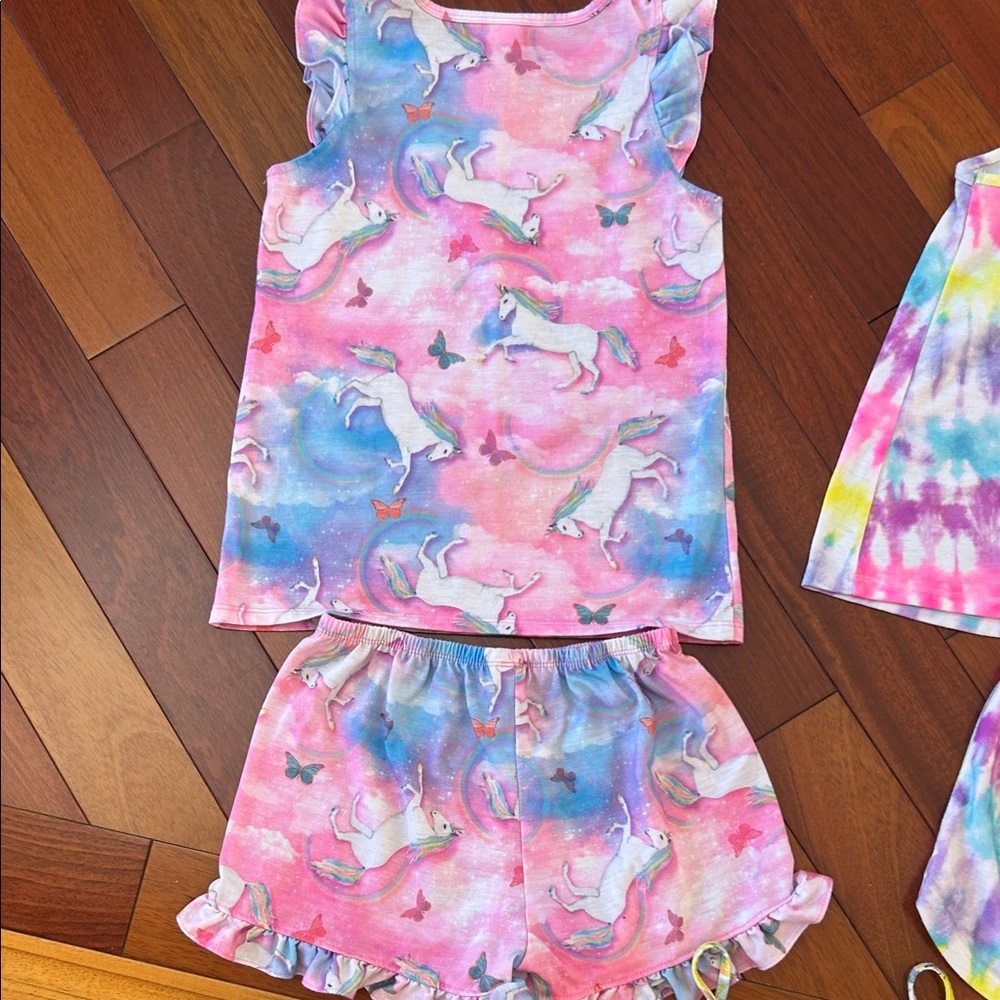 Cat & Jack Flamingo and Sunburst Tank Top and Shorts Set - Picture 11 of 16